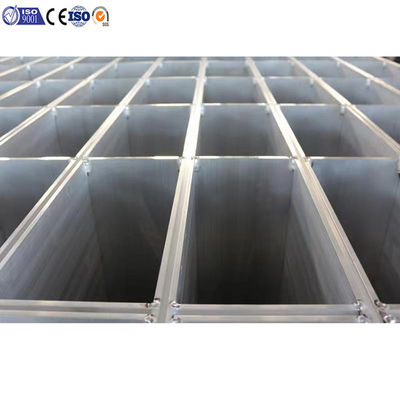 6450*2360*2530mm L*W*H ماشین ساخت بلوک یخ خشک برای ظرفیت روزانه 1-10 تن
