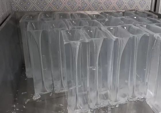 دستگاه تولید یخ صنعتی 10T/24H با خنک کننده مستقیم و یخچال R404A/R22